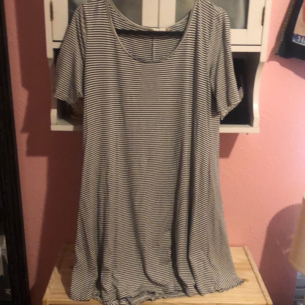 Large Dres with stripes